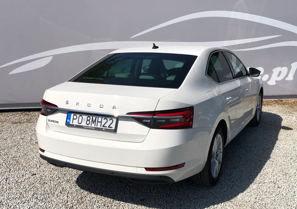 Skoda Superb cena 116999 przebieg: 64996, rok produkcji 2019 z Bytów małe 436